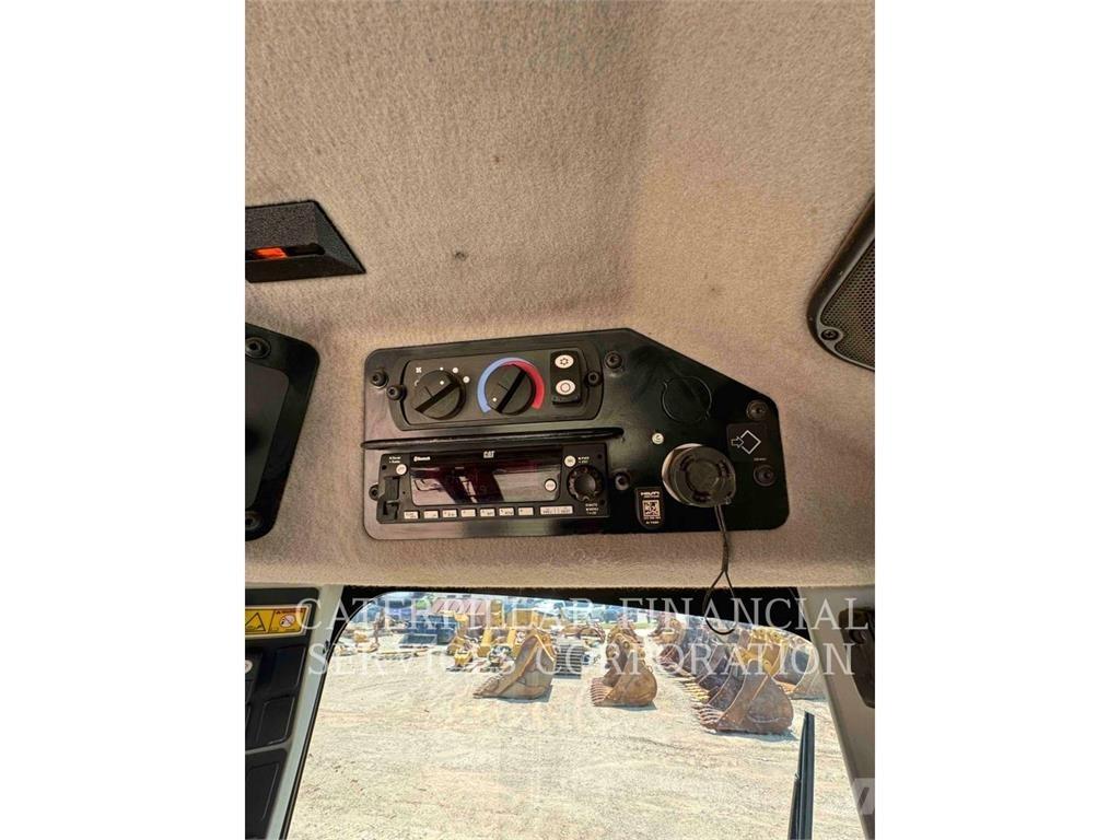 CAT 150-15 Väghyvlar