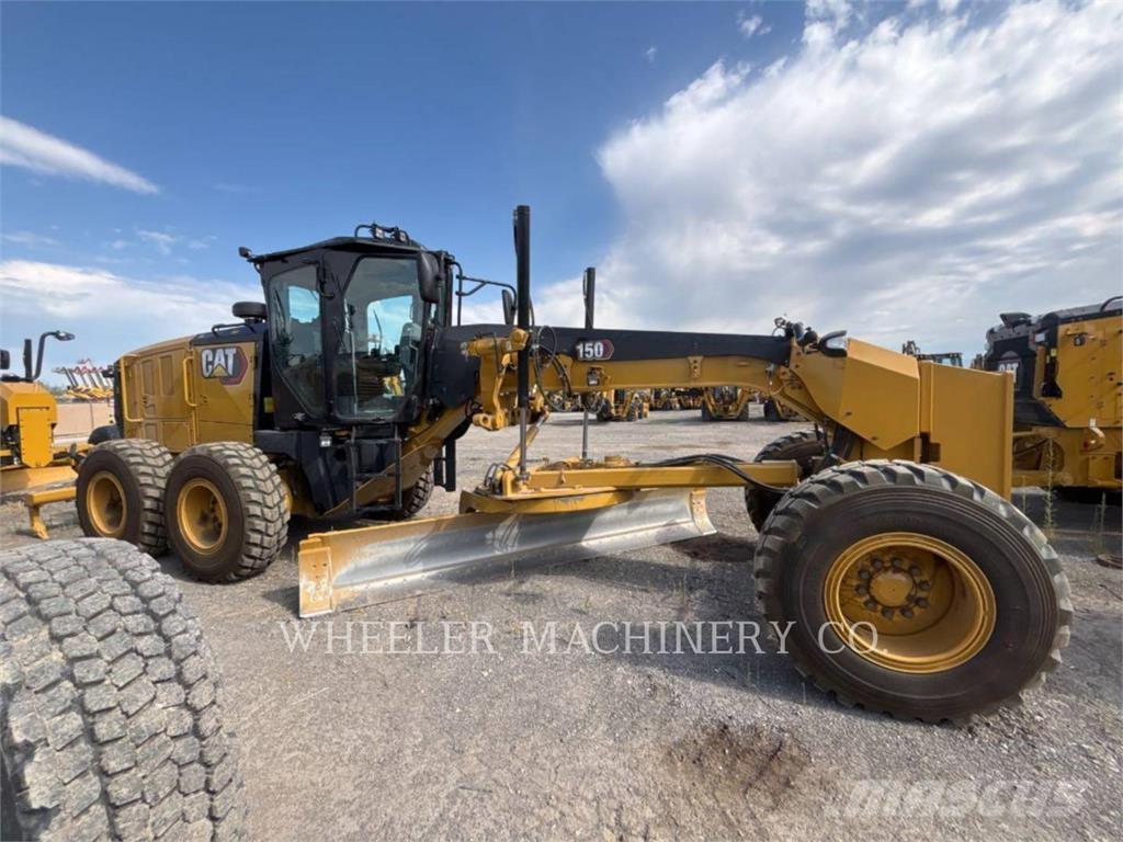 CAT 150 15 Väghyvlar