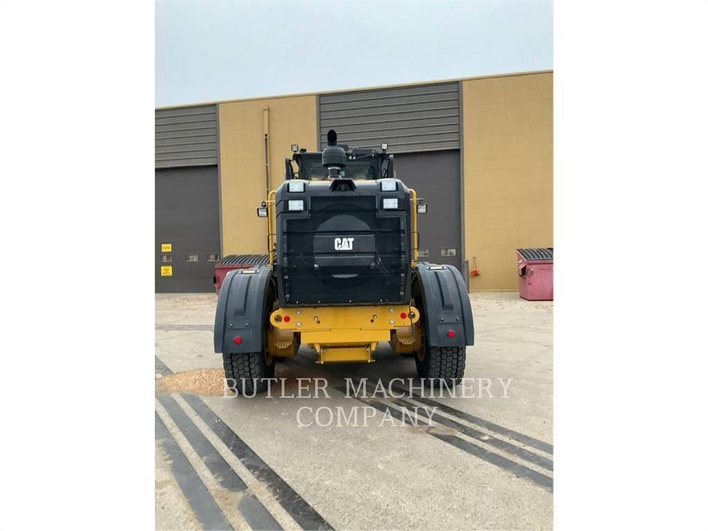 CAT 150-15AWD Väghyvlar