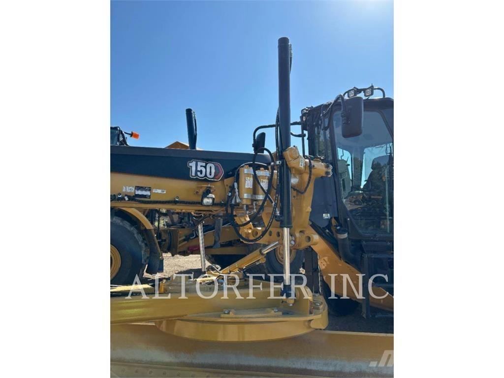 CAT 150-15AWD Väghyvlar