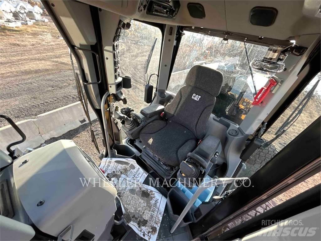 CAT 150 AWD Väghyvlar