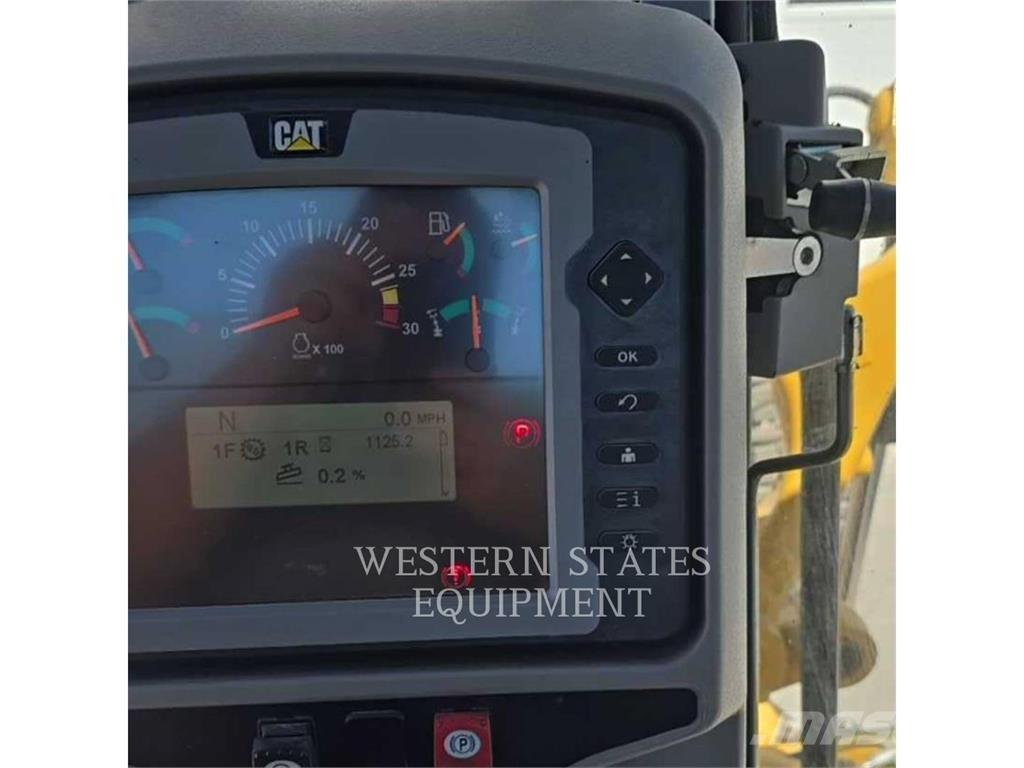 CAT 150 AWD Väghyvlar