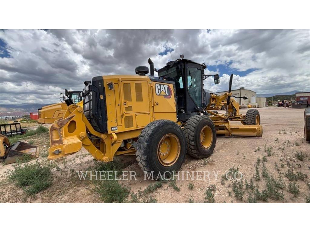 CAT 150 AWD Väghyvlar