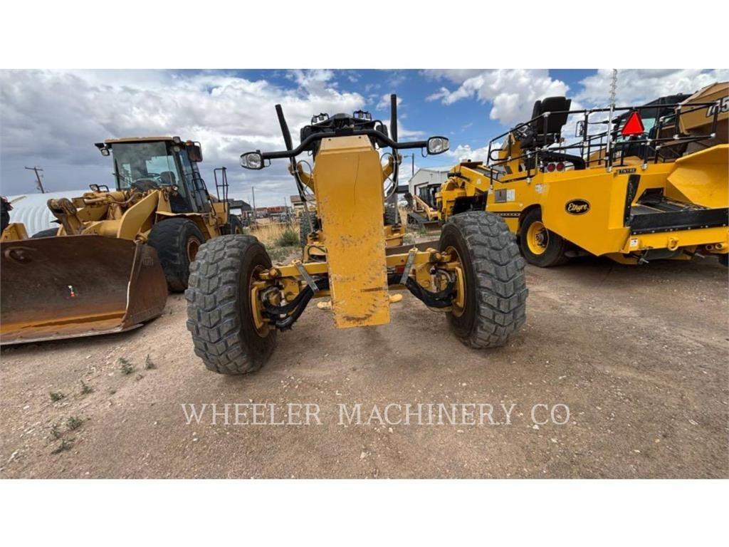 CAT 150 AWD Väghyvlar
