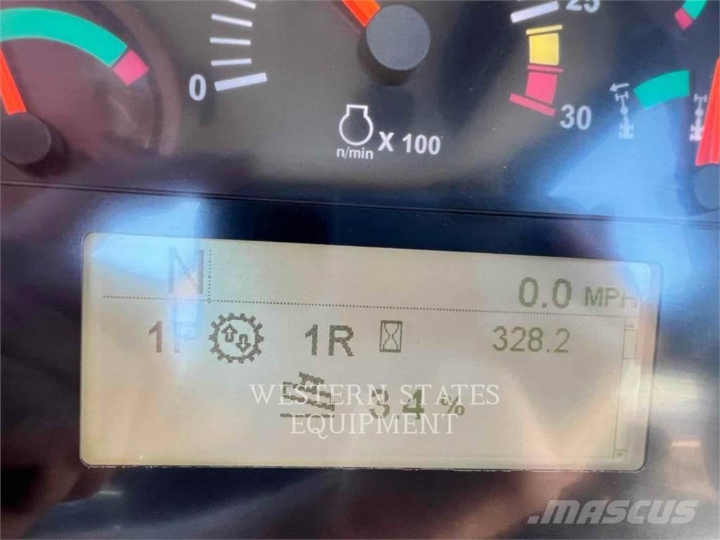 CAT 150 AWD Väghyvlar