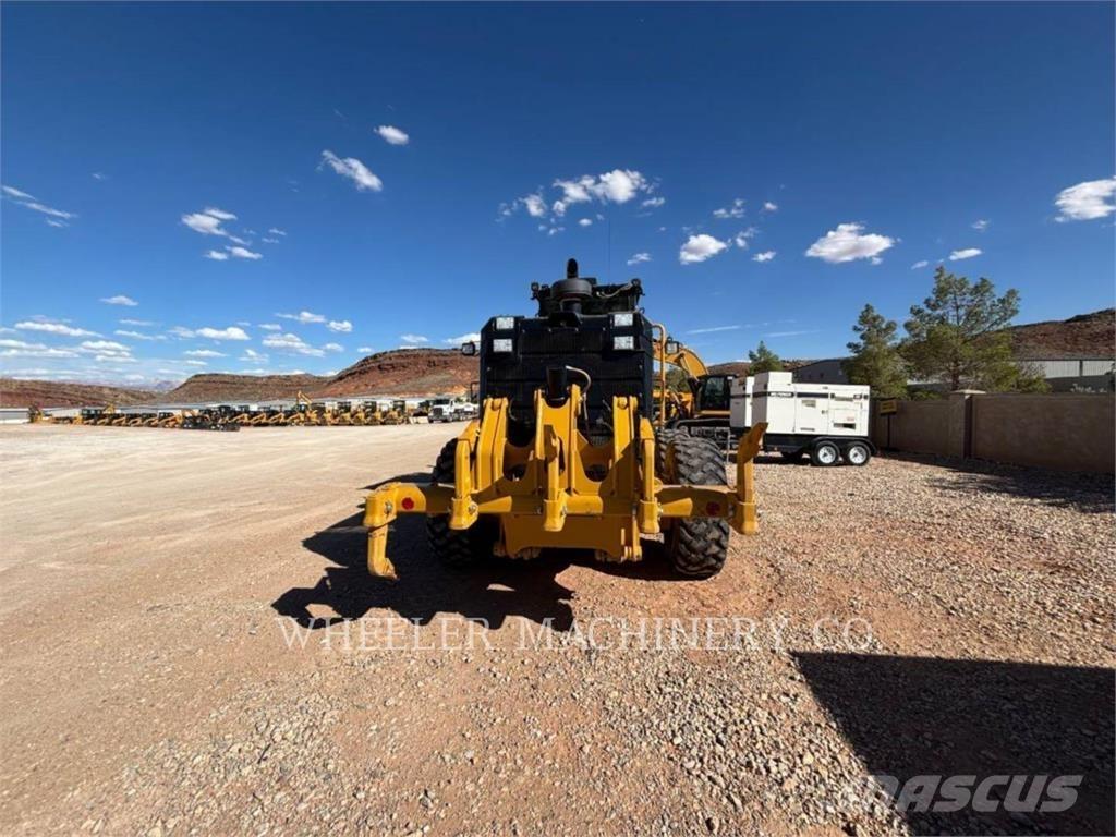 CAT 150 AWD Väghyvlar
