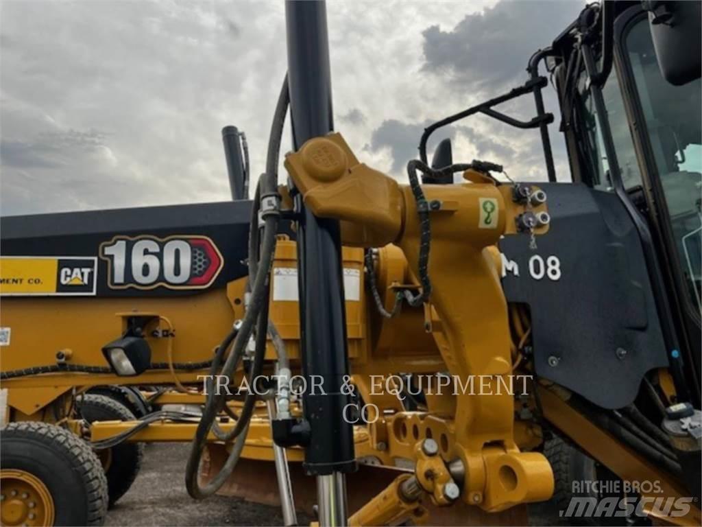 CAT 160 Väghyvlar