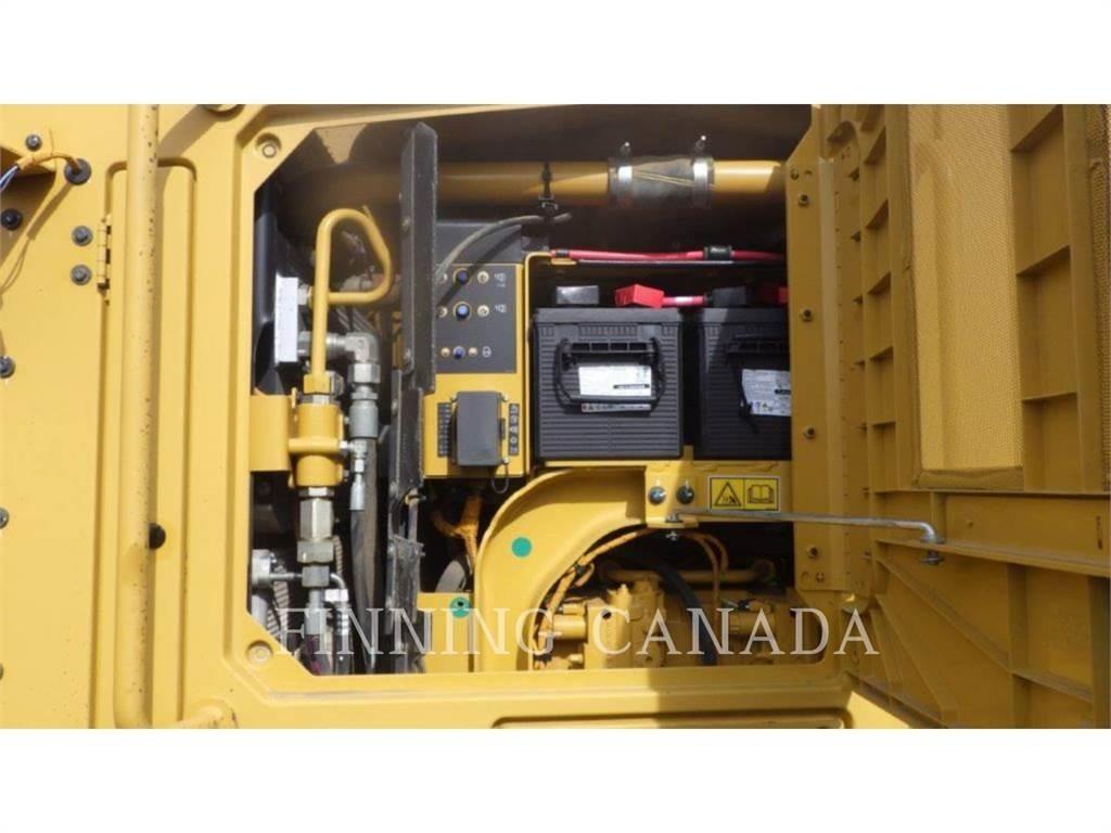 CAT 160-15 AWD Väghyvlar