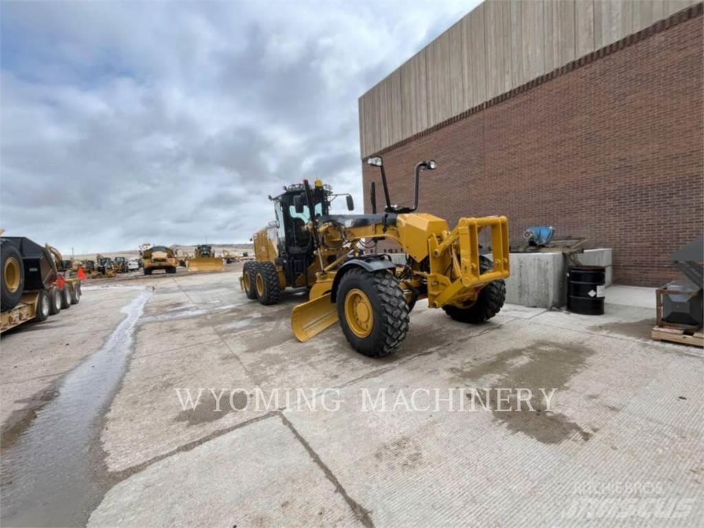CAT 160 AWD Väghyvlar
