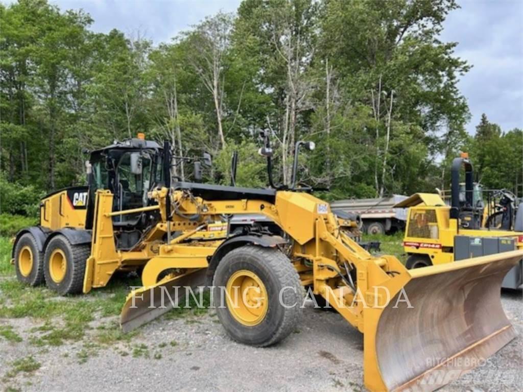 CAT 160M Väghyvlar