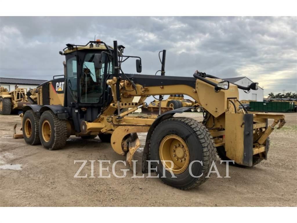 CAT 160M Väghyvlar