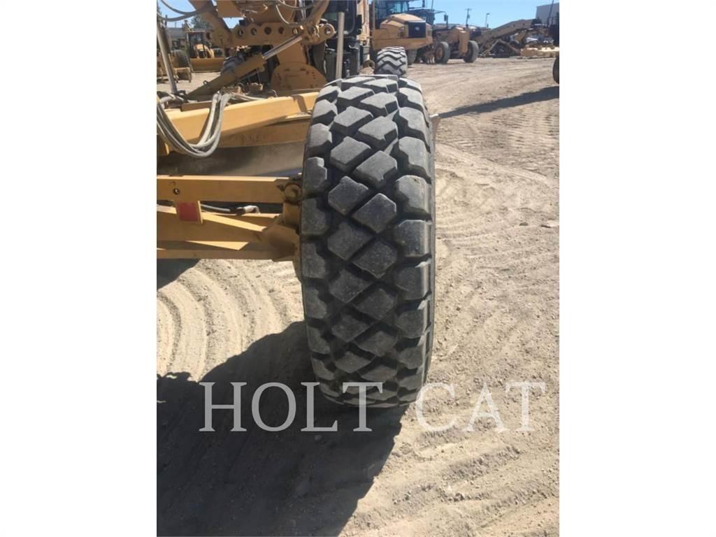 CAT 160M3 Väghyvlar