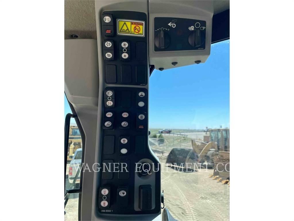 CAT 160M3 AWD Väghyvlar