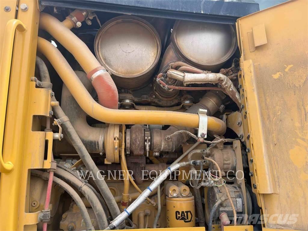 CAT 160M3 AWD Väghyvlar