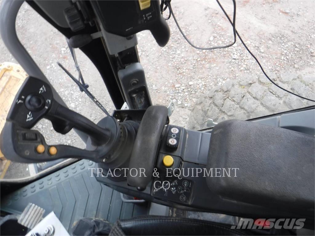 CAT 160M3 AWD Väghyvlar