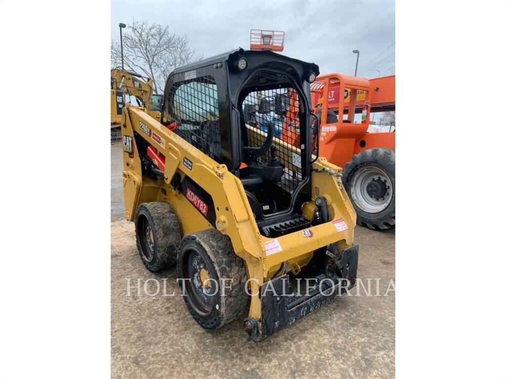 CAT 226 HF Kompaktlastare