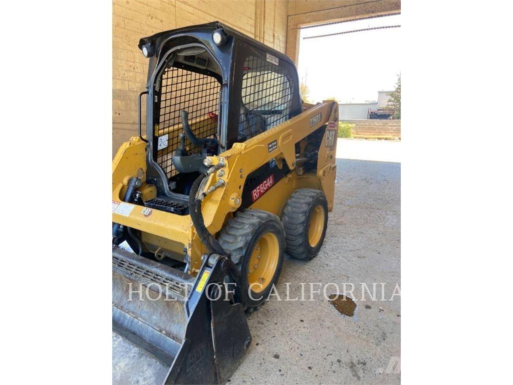CAT 226 HF Kompaktlastare