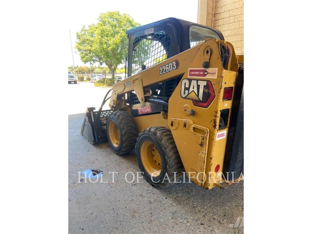 CAT 226 HF Kompaktlastare
