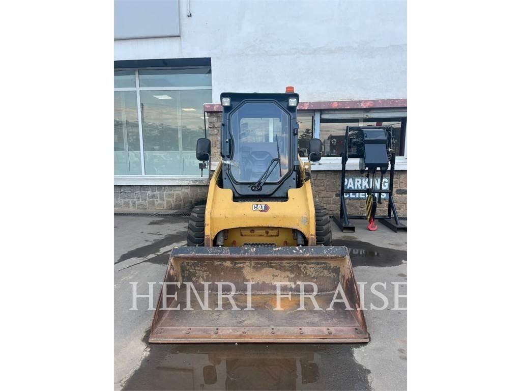 CAT 226B3 Kompaktlastare