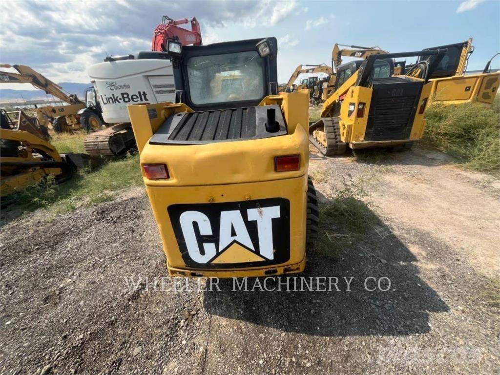 CAT 226B3 C3 Kompaktlastare