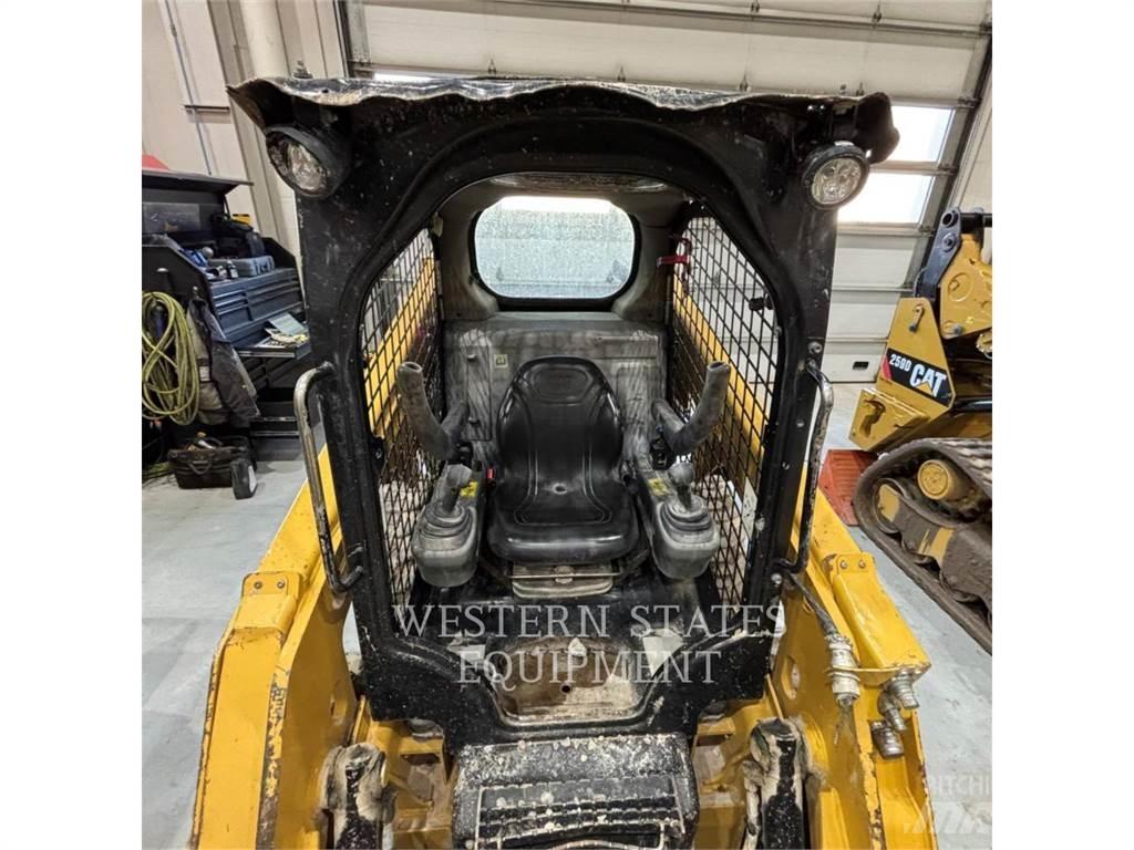 CAT 226D Kompaktlastare