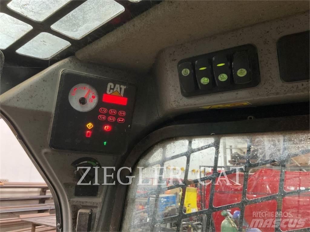 CAT 226D Kompaktlastare