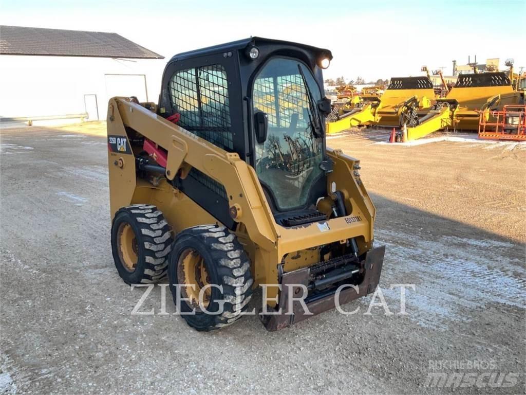 CAT 226D Kompaktlastare