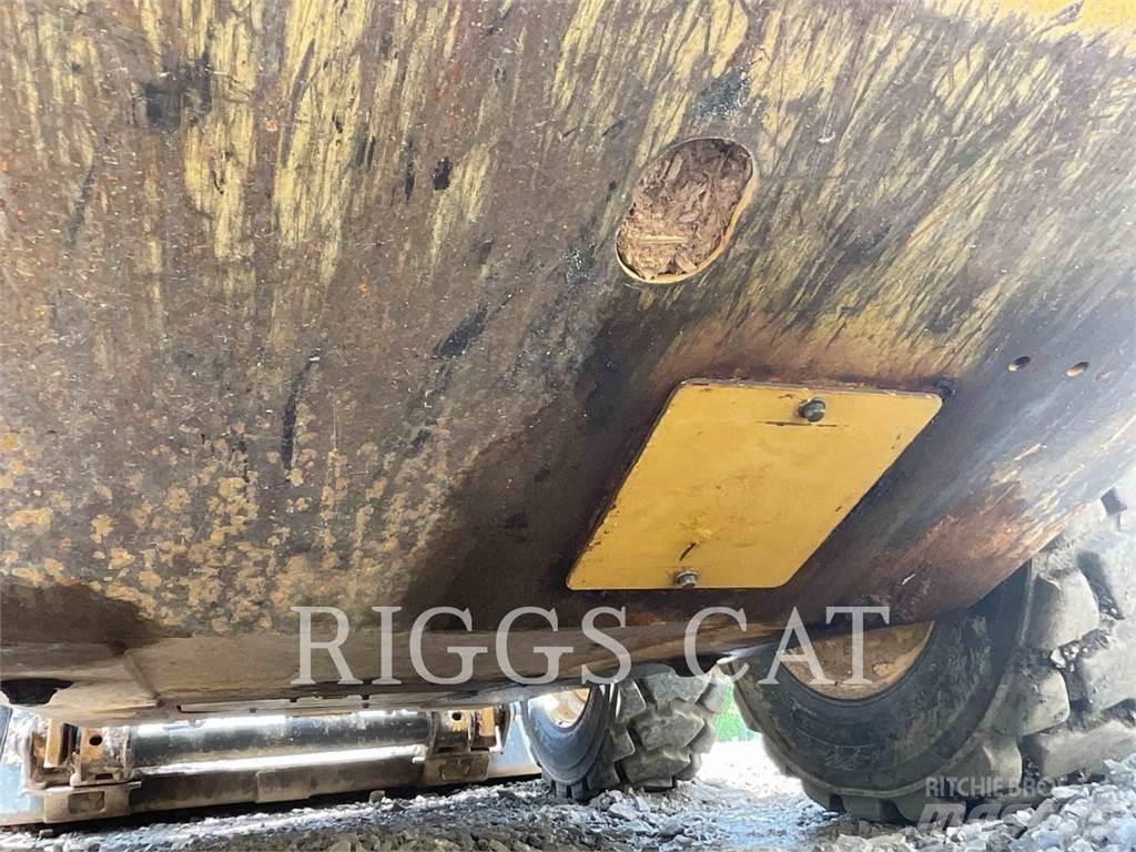 CAT 226D Kompaktlastare