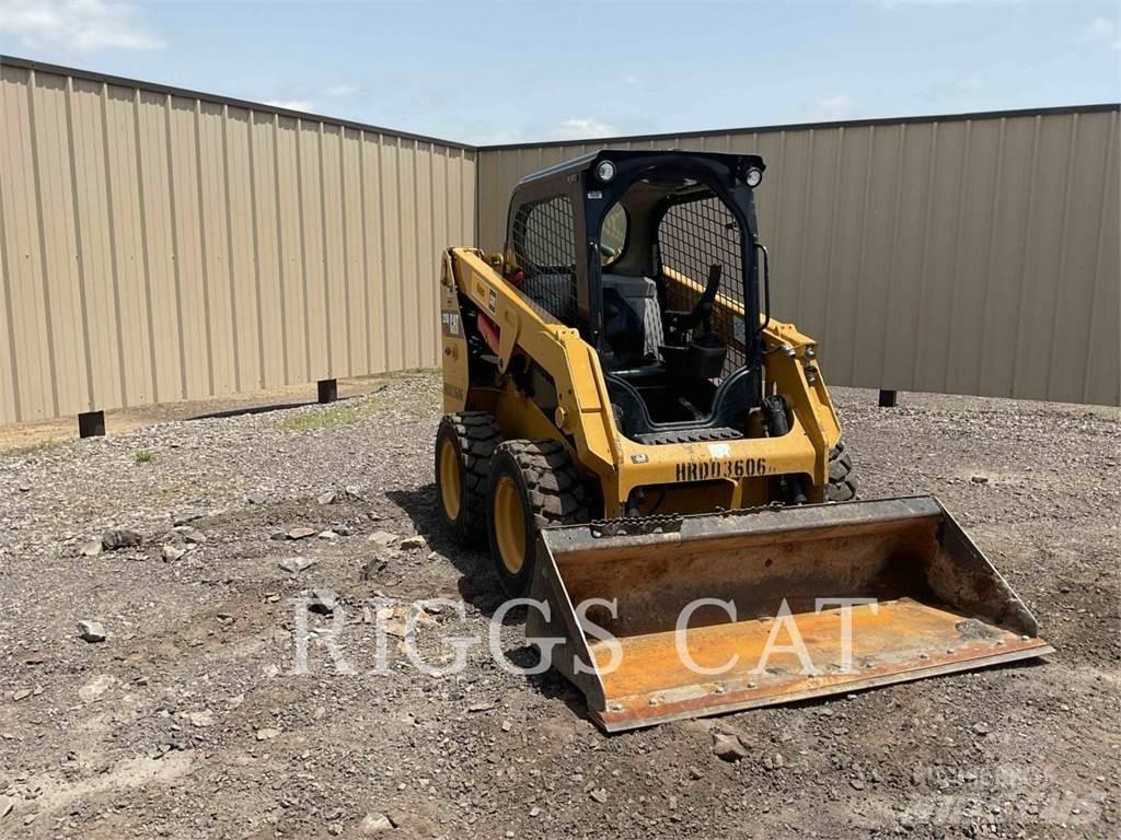 CAT 226D Kompaktlastare