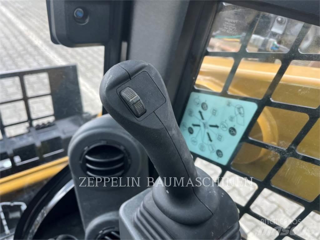 CAT 226D Kompaktlastare