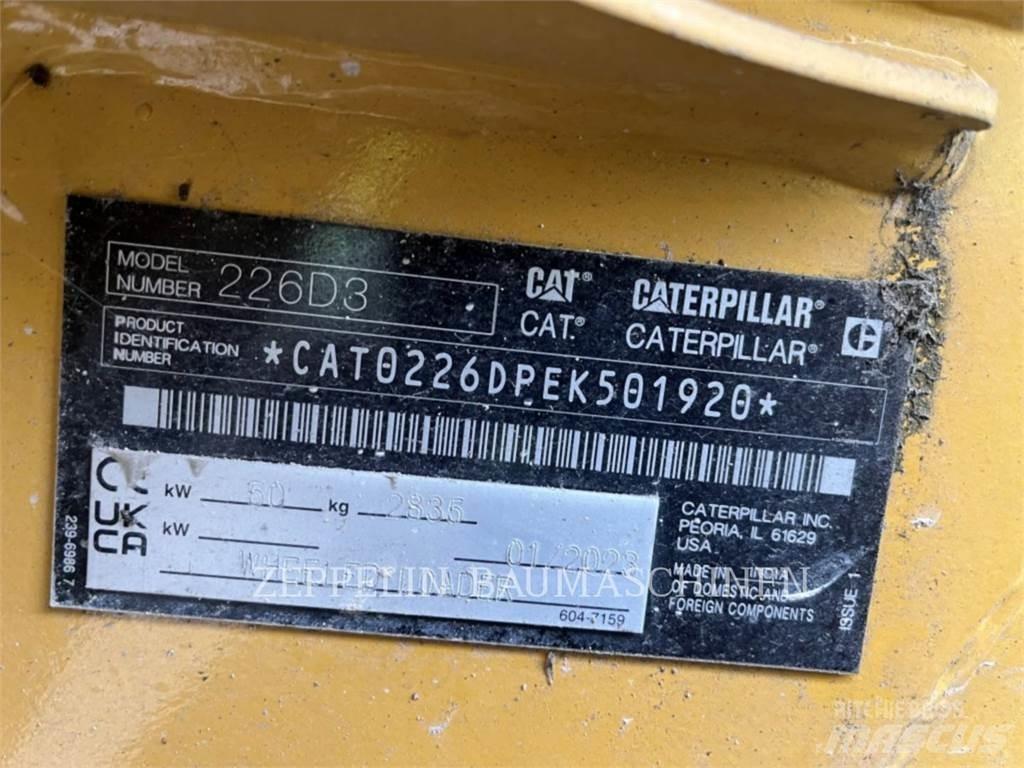 CAT 226D Kompaktlastare