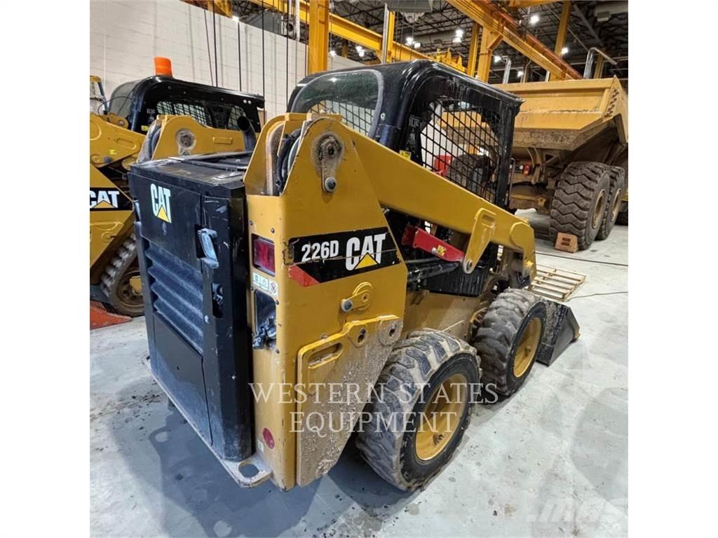 CAT 226D Kompaktlastare