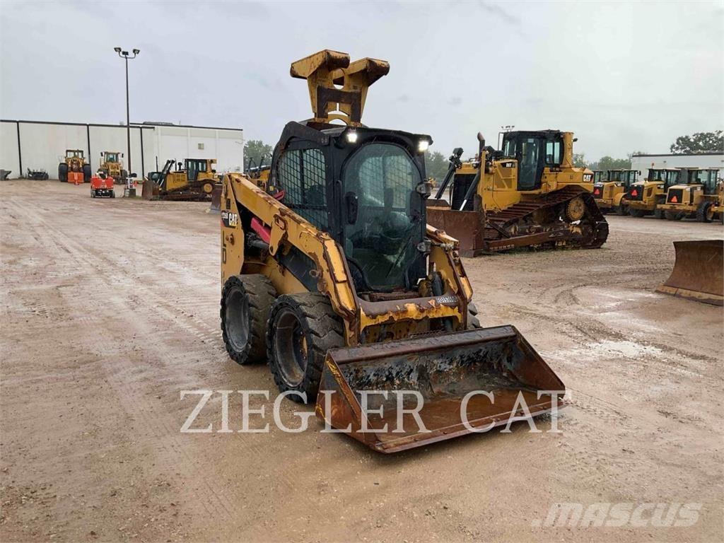 CAT 226D Kompaktlastare
