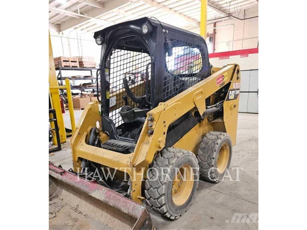 CAT 226D Kompaktlastare