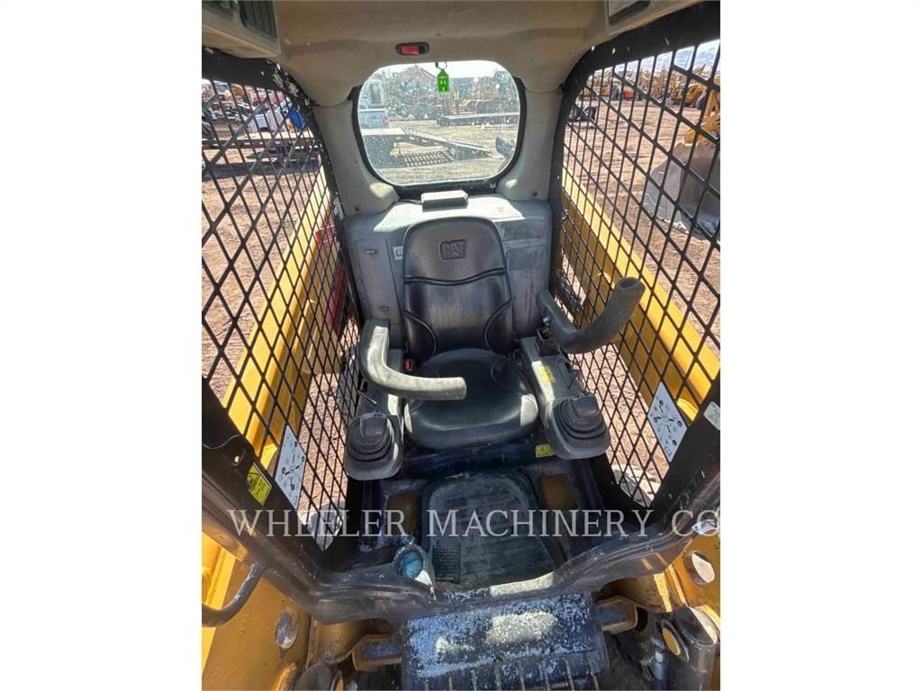 CAT 226D C1-H2 Kompaktlastare