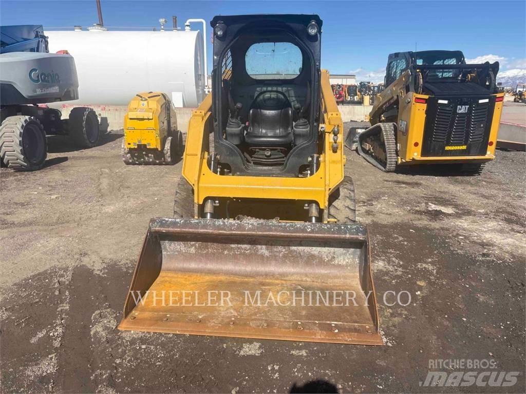 CAT 226D C1-H2 Kompaktlastare