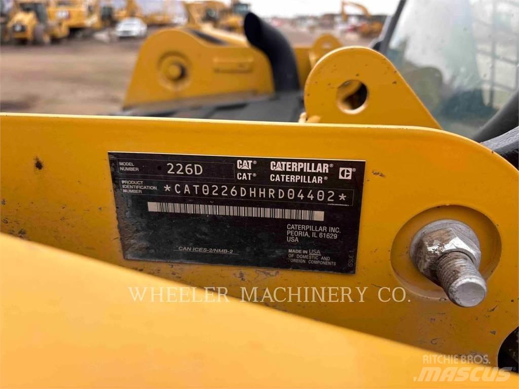 CAT 226D C1-H2 Kompaktlastare