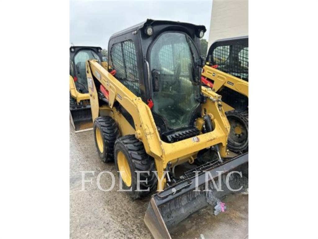 CAT 226D3 Kompaktlastare