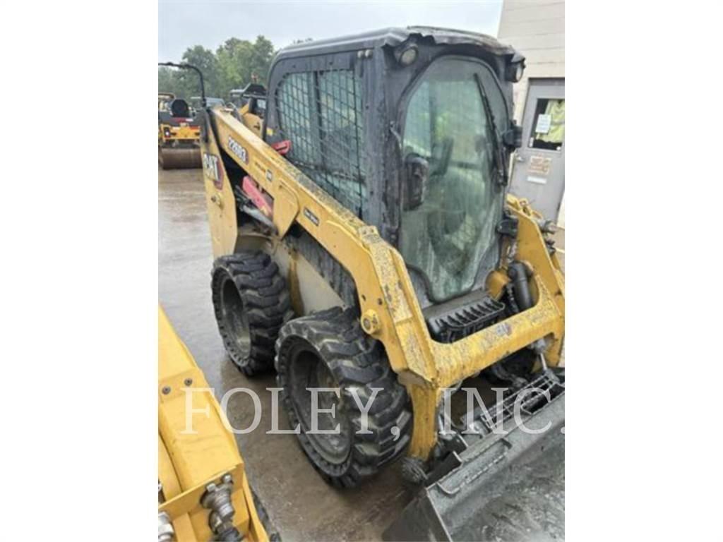 CAT 226D3 Kompaktlastare