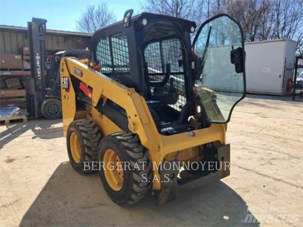 CAT 226D3 Kompaktlastare