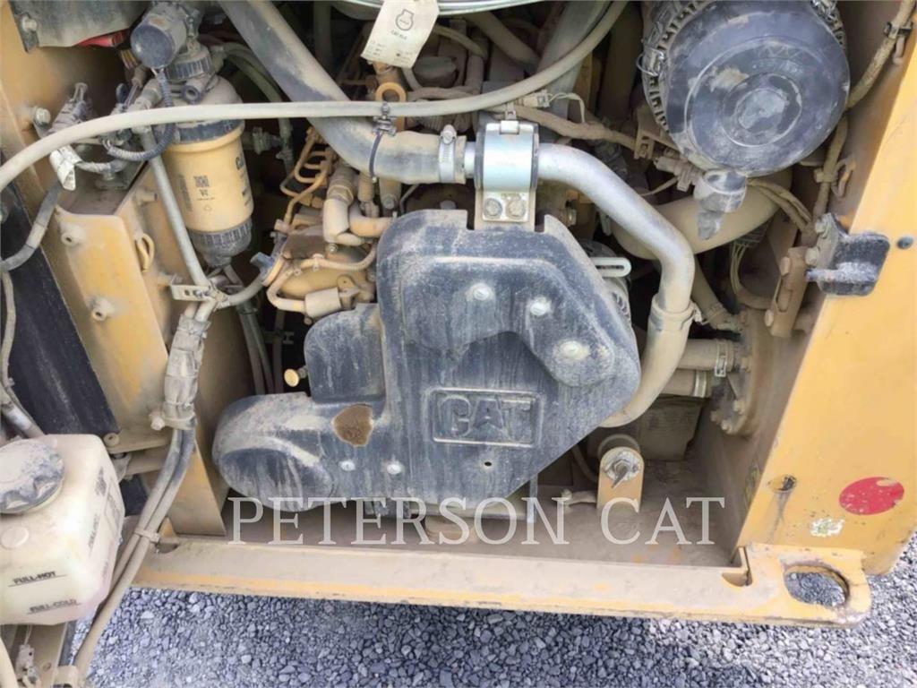 CAT 226D3 Kompaktlastare