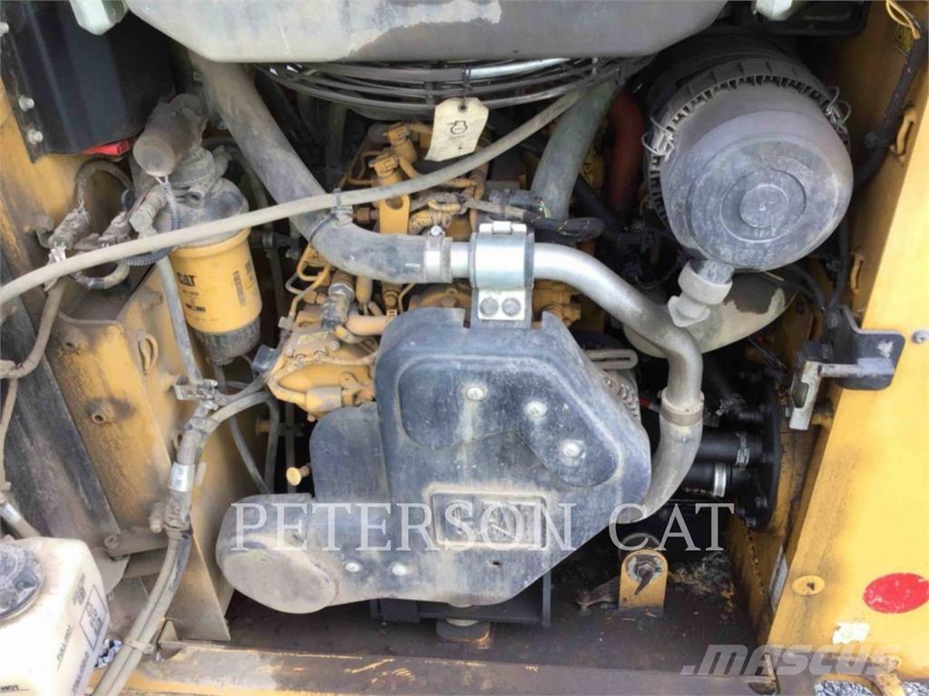CAT 226D3 Kompaktlastare