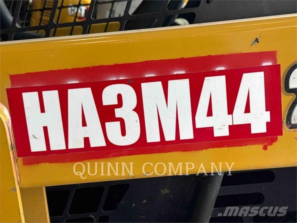 CAT 226D3 Kompaktlastare