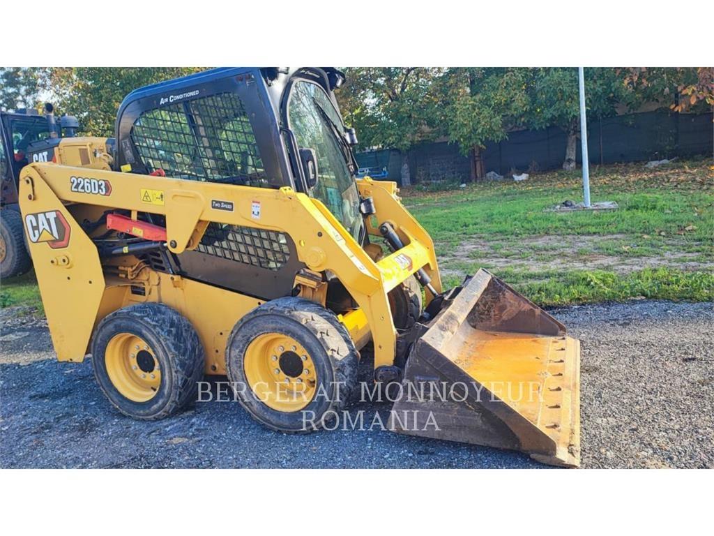 CAT 226D3 Kompaktlastare