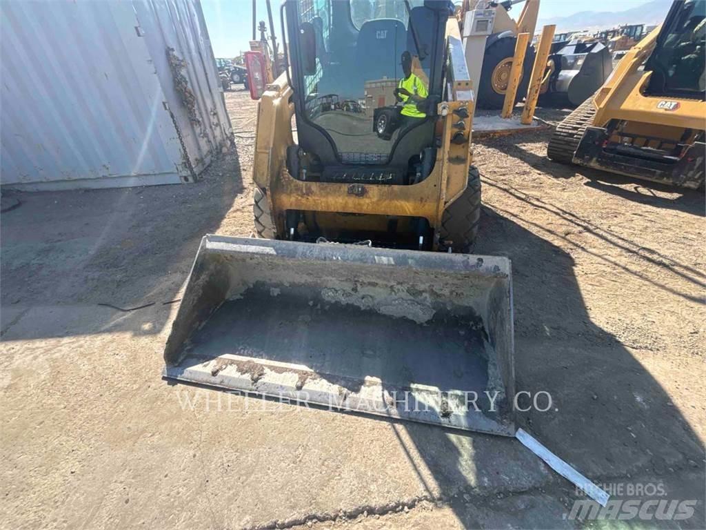 CAT 226D3 C3H2 Kompaktlastare