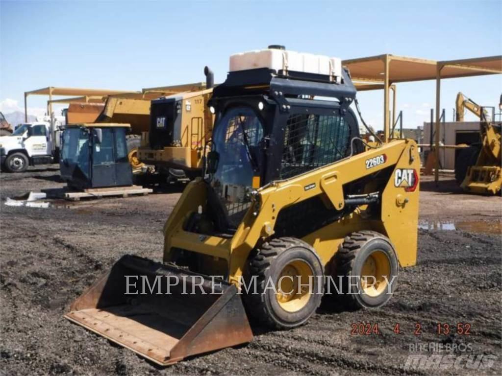 CAT 226D3 CA Kompaktlastare