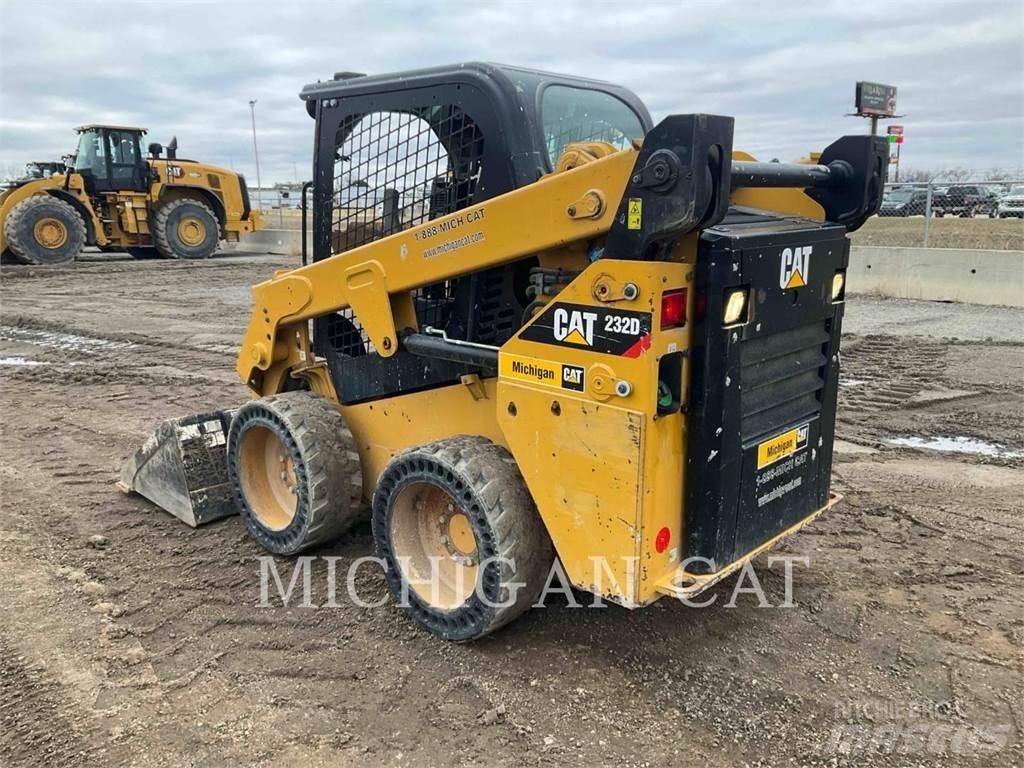 CAT 232D Q+ Kompaktlastare