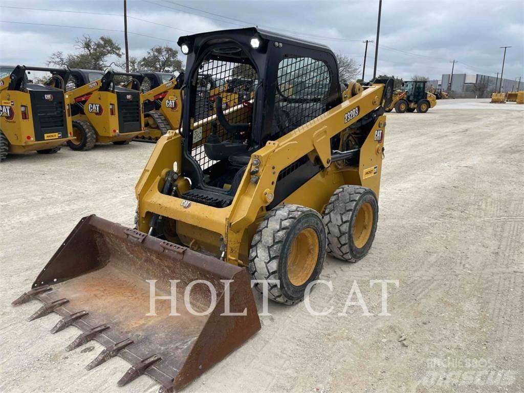 CAT 232D3 Kompaktlastare
