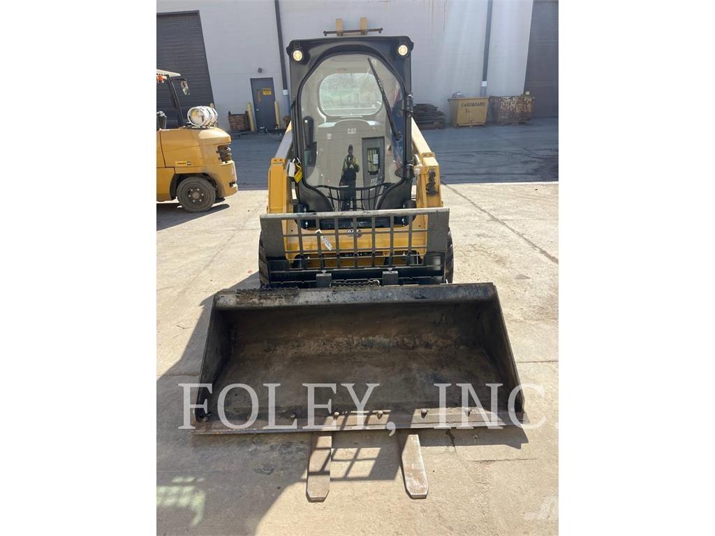 CAT 232D3 Kompaktlastare