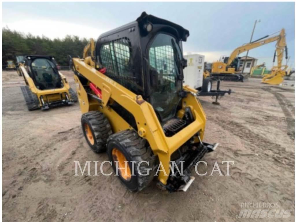 CAT 232D3 A2Q Kompaktlastare